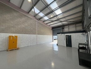 Sileby Rd, Barrow Upon Soar for lease Interior Photo- Image 1 of 4