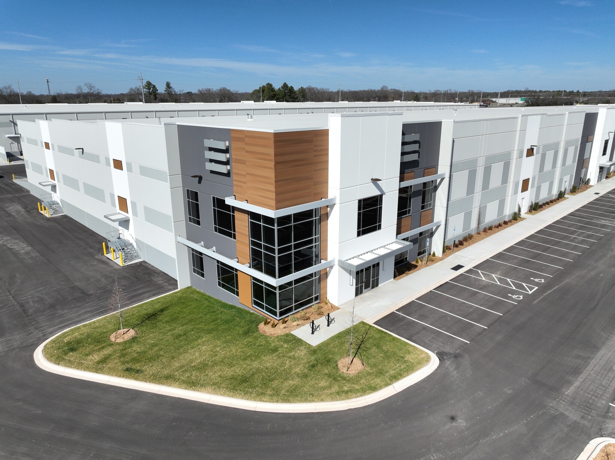 2735 Piedmont Commerce Street, Concord, NC for lease Interior Photo- Image 1 of 3