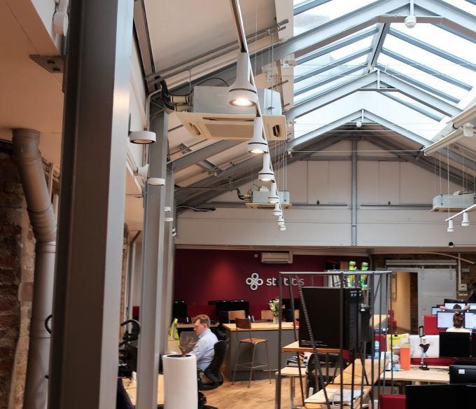 8 St. Chad's Pl, London for lease - Interior Photo - Image 2 of 2