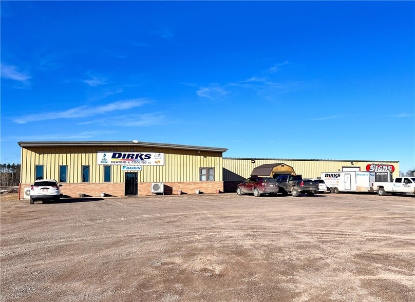 1658 US Highway 8, Barron, WI for sale - Primary Photo - Image 1 of 38