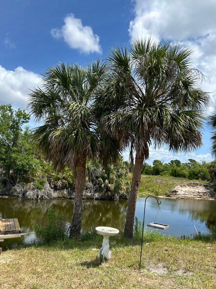 328 Baytree Dr, Rotonda West, FL à vendre - Photo du bâtiment - Image 2 de 4