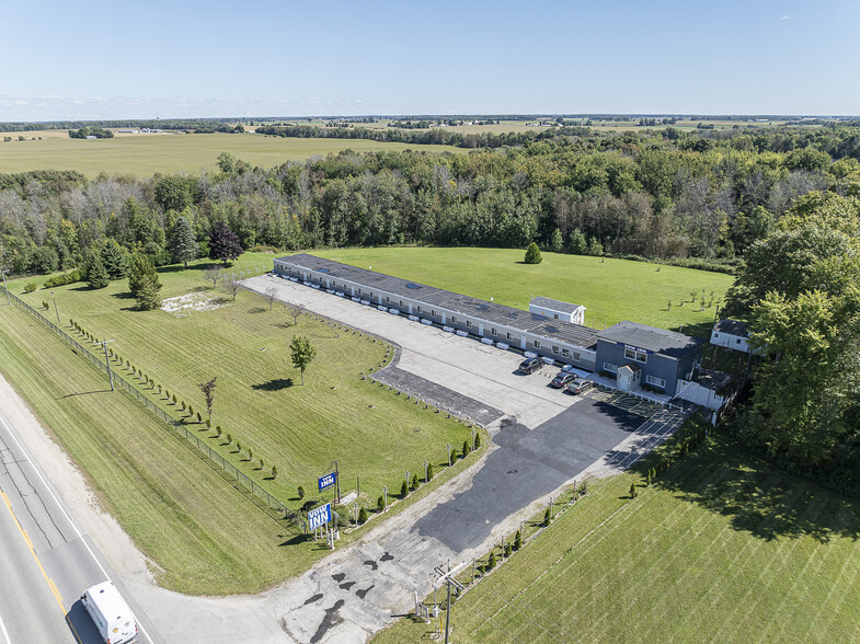 9151 Rd 164 Hwy, North Perth, ON à vendre - Photo du bâtiment - Image 2 de 15