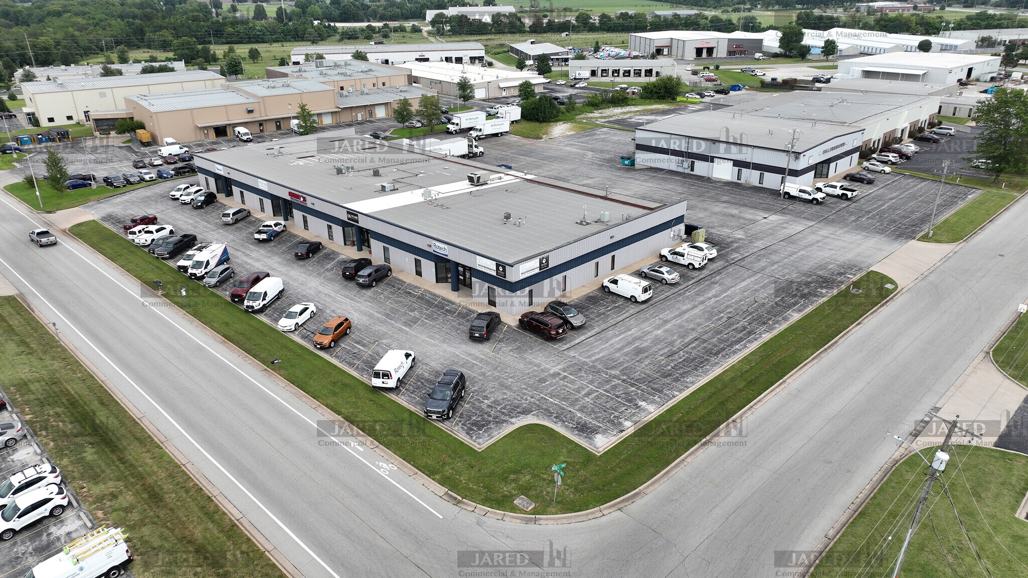 2720-2748 S Austin Ave, Springfield, MO for lease Building Photo- Image 1 of 7