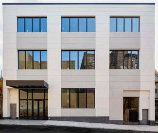 Plus de détails pour 2511 E Marion Ave, Bronx, NY - Bureau/Commerce de détail à louer