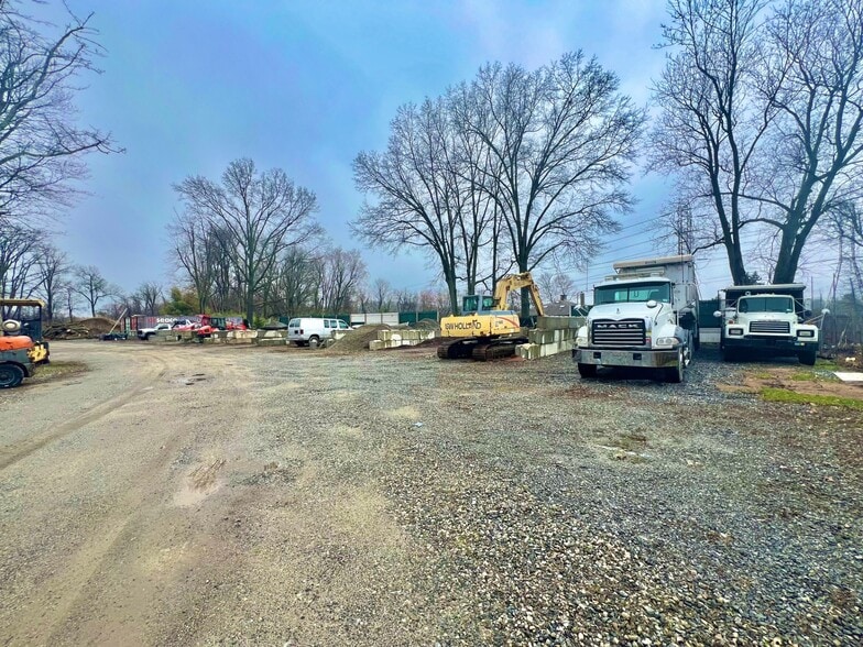 625 Dobbs Ferry Rd, White Plains, NY for sale - Building Photo - Image 3 of 14