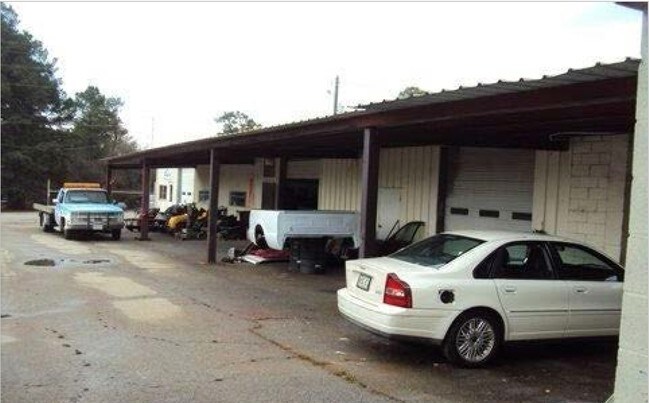 More details for 1108 Anne St, Griffin, GA - Retail for Sale