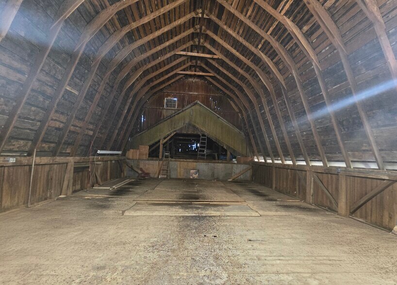 6640 State Route 5 and 20, Bloomfield, NY à vendre - Photo du bâtiment - Image 2 de 80