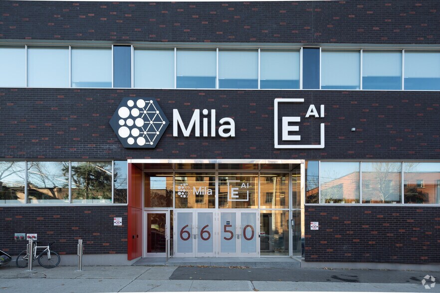 6650 Rue Saint-Urbain, Montréal, QC à louer - Photo du bâtiment - Image 2 de 14