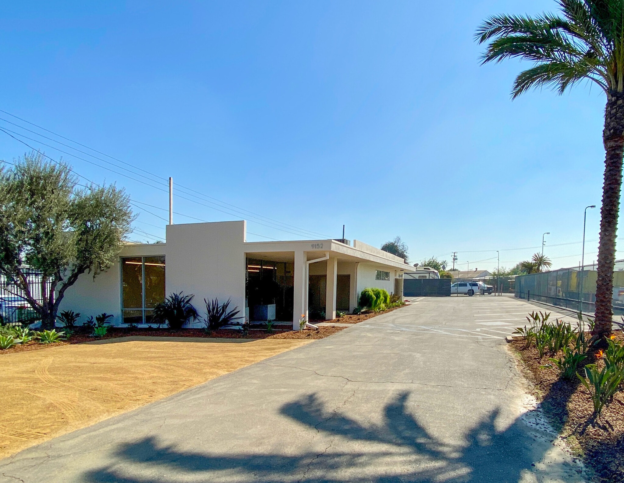 9152 Rosecrans Ave, Bellflower, CA for lease Primary Photo- Image 1 of 10