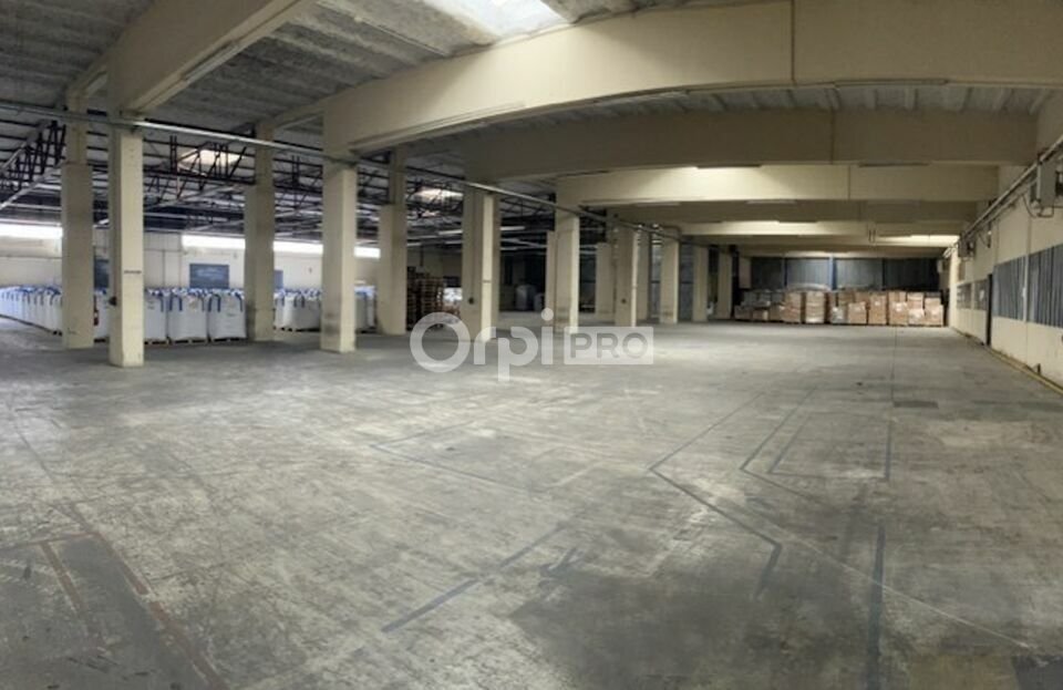 Industrial in Longvic for lease Interior Photo- Image 1 of 4