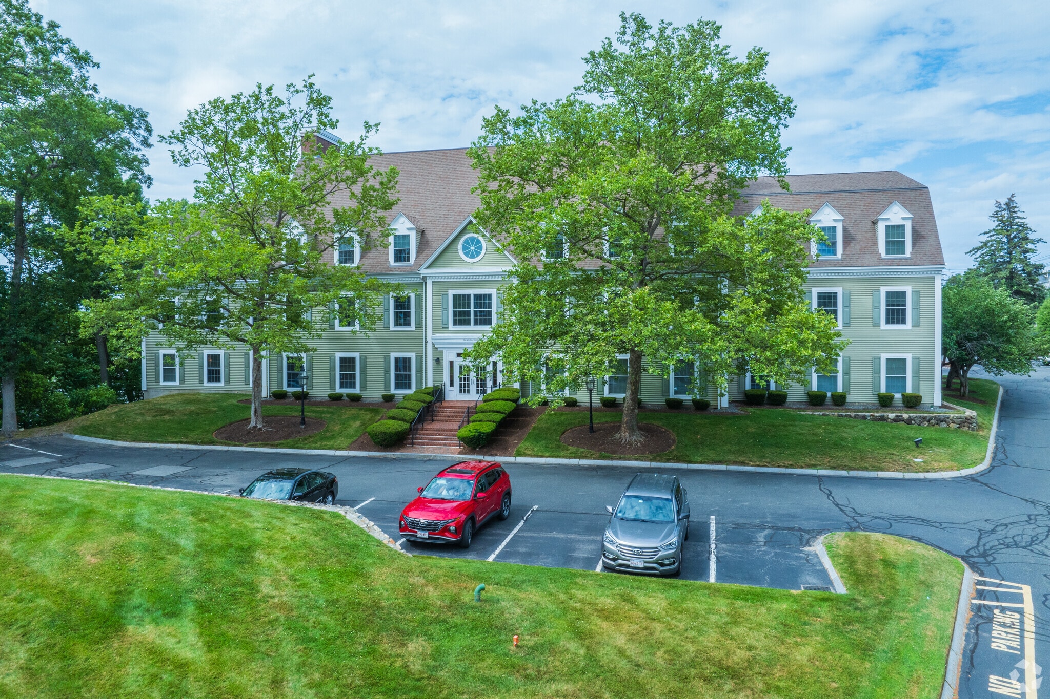 10 Cedar St, Woburn, MA à vendre Photo principale- Image 1 de 12