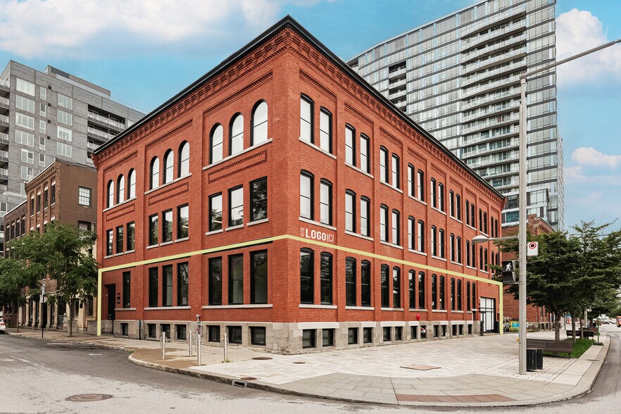 774 Rue Saint-Paul O, Montréal, QC à louer - Photo du bâtiment - Image 1 de 7
