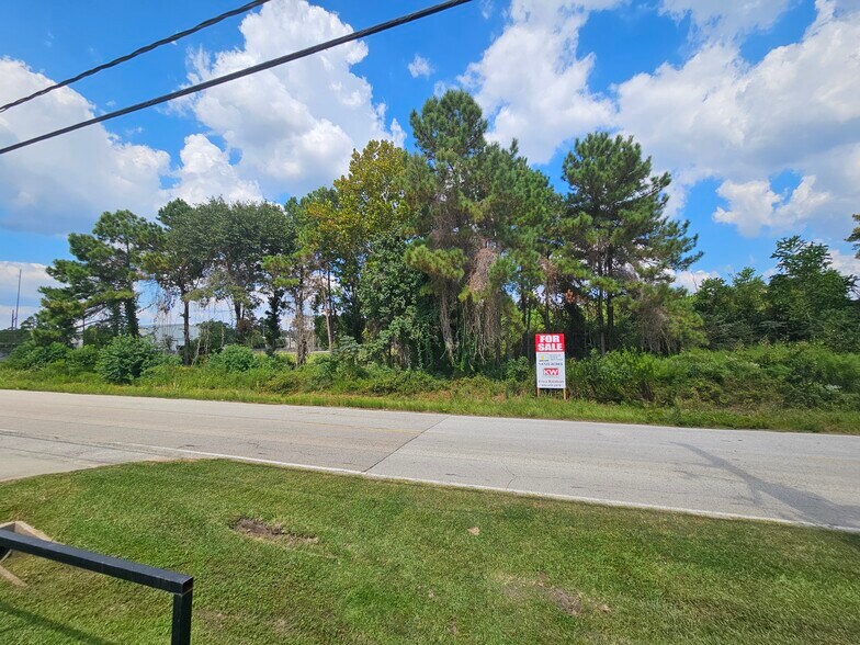 1550 Hicks Street, Tomball, TX à vendre - Photo du bâtiment - Image 3 de 12