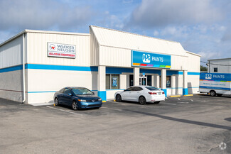 Plus de détails pour 11680 Metro Pky, Fort Myers, FL - Industriel/Logistique à louer