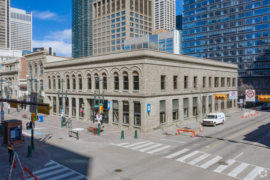 102 8th Ave SW, Calgary, AB for sale - Primary Photo - Image 1 of 1