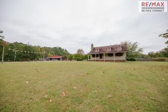 17466 Benns Church Blvd, Smithfield, VA for lease Interior Photo- Image 2 of 18