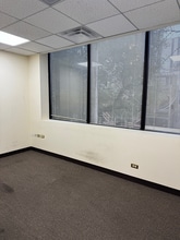 2551 N Clark St, Chicago, IL for lease Interior Photo- Image 1 of 1