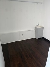 12146 South St, Artesia, CA à louer Photo intérieure- Image 2 de 5