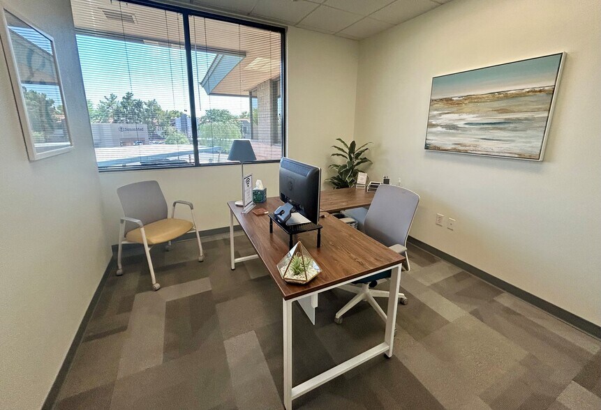 4435 E chandler Blvd, Phoenix, AZ à louer - Photo intérieure - Image 2 de 9