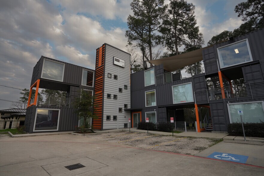 26022 Budde Rd, The Woodlands, TX à louer - Photo du bâtiment - Image 1 de 25