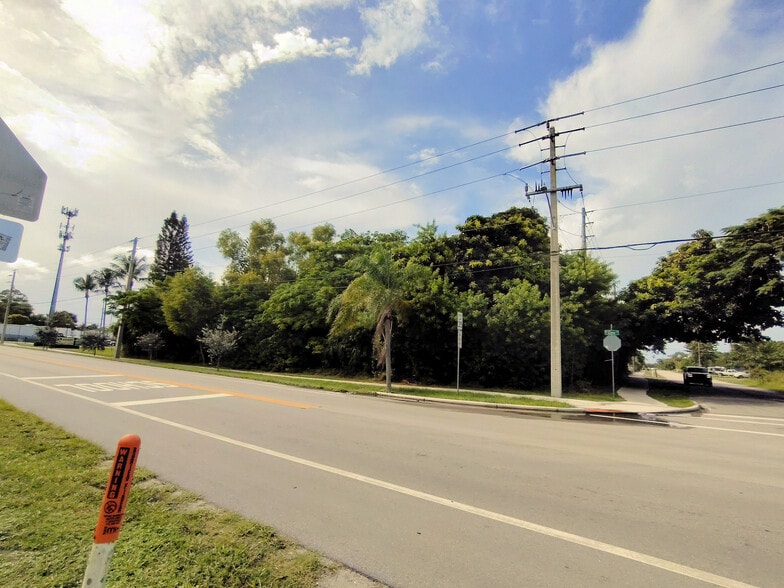 5470 SE Ebbtide Ave, Stuart, FL à vendre - Autre - Image 2 de 36