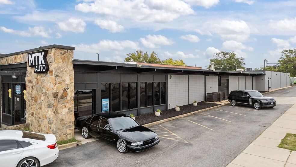 1605 Brook Rd, Richmond, VA à vendre - Photo du bâtiment - Image 3 de 20