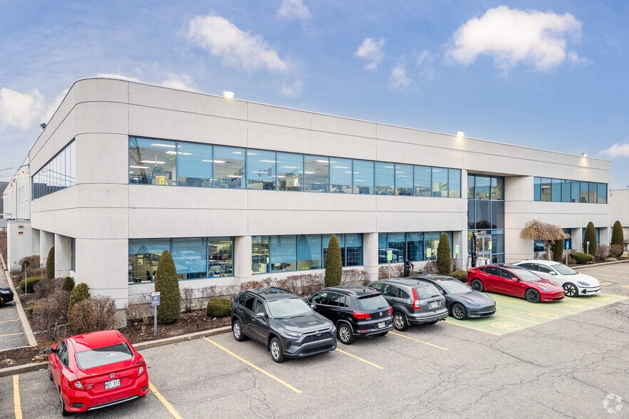 4900 Boul Thimens, Montréal, QC for lease - Building Photo - Image 1 of 7