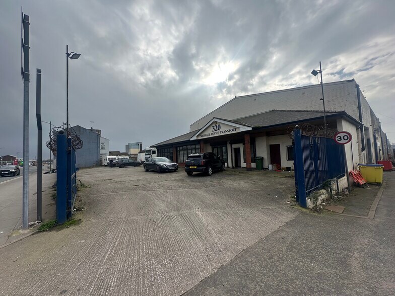 320 Derby Rd, Bootle à louer - Photo du bâtiment - Image 2 de 3