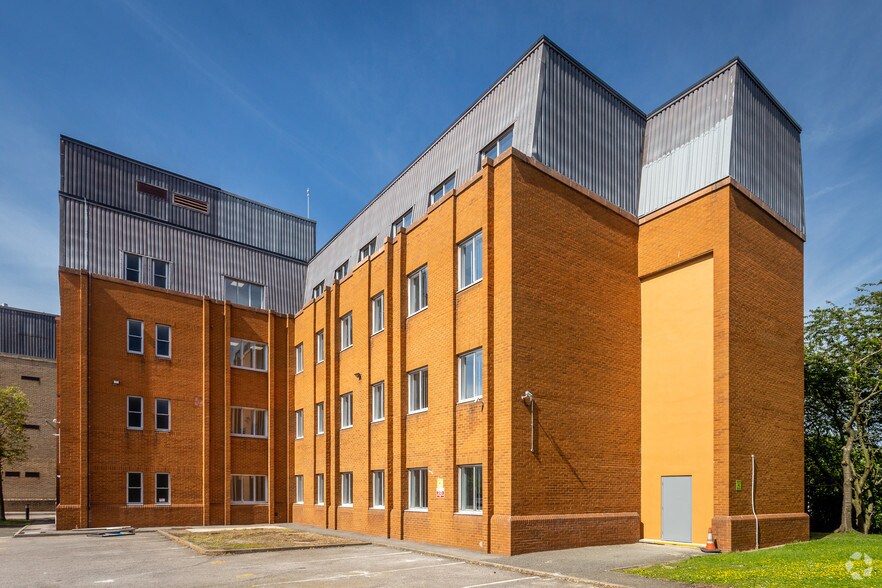 Argyle Way, Stevenage à louer - Photo du bâtiment - Image 2 de 3