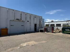 2065-2085 S Holly St, Denver, CO for lease Interior Photo- Image 2 of 8
