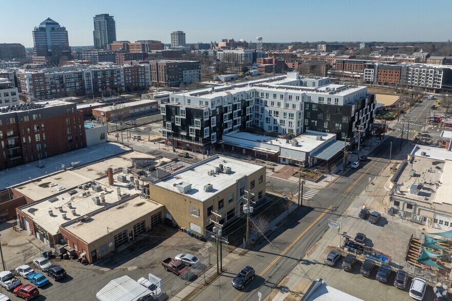 321 W Geer St, Durham, NC à louer - Aérien - Image 2 de 11