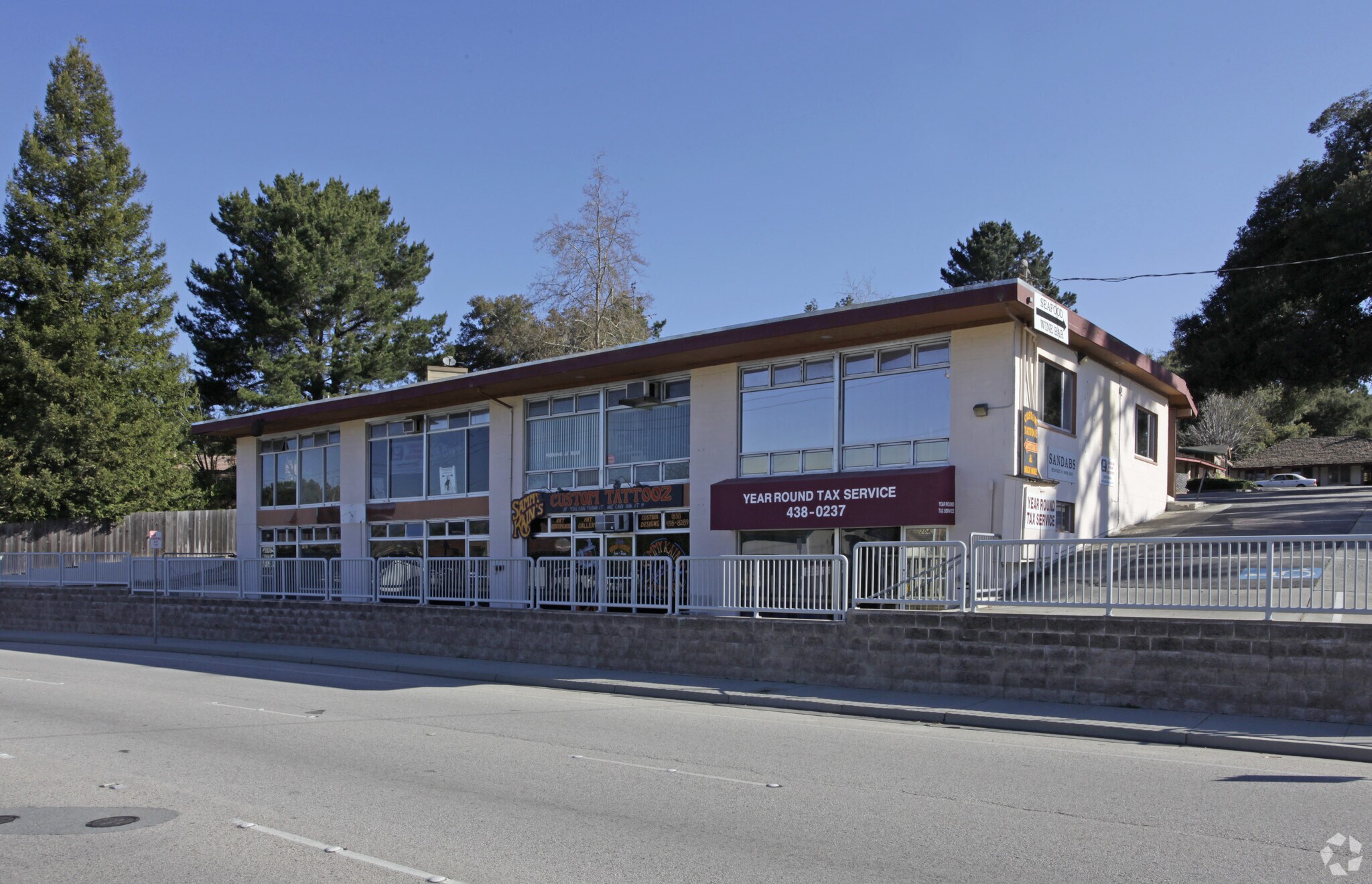 101-115 Scotts Valley Rd, Santa Cruz, CA à louer Photo du bâtiment- Image 1 de 7