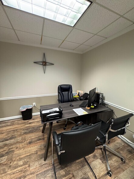 3060 Mercer University Dr, Atlanta, GA à vendre - Photo intérieure - Image 2 de 10