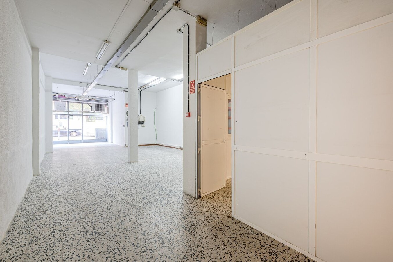Madrid, MAD 28017 - Unité 1 - - Photo intérieure - Image 1 of 5