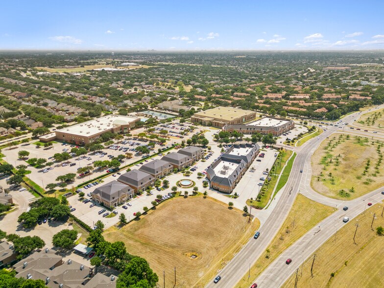 7000 Preston Rd, Plano, TX à louer - Photo du bâtiment - Image 2 de 12