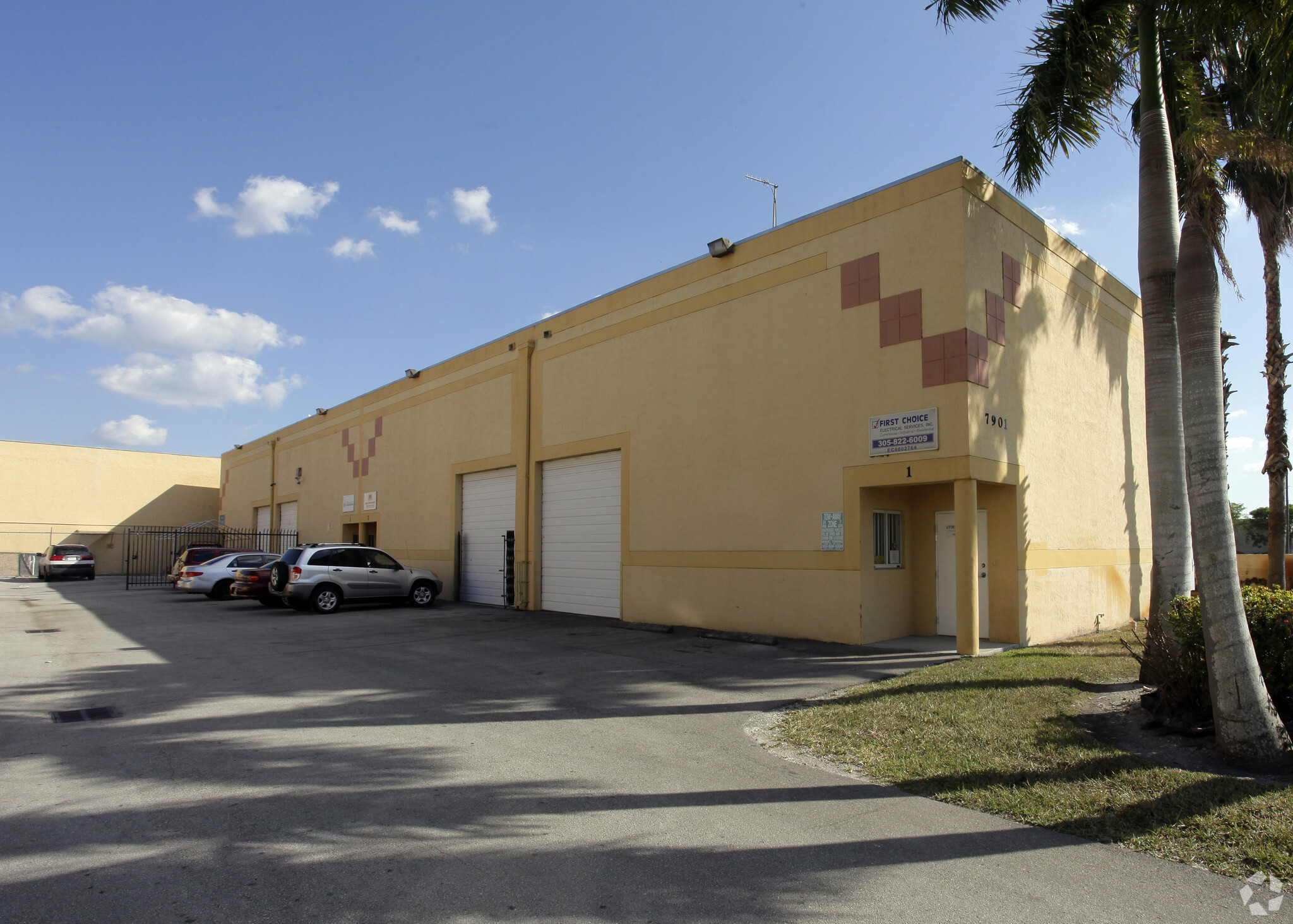 7901 W 25th Ave, Miami Lakes, FL for lease Primary Photo- Image 1 of 3