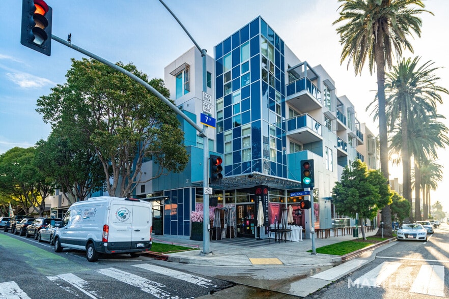 702 Arizona Ave, Santa Monica, CA for lease - Building Photo - Image 2 of 4