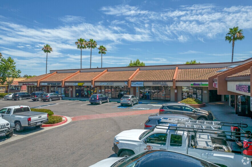 4310-4340 Genesee Ave, San Diego, CA à louer - Photo du bâtiment - Image 2 de 8