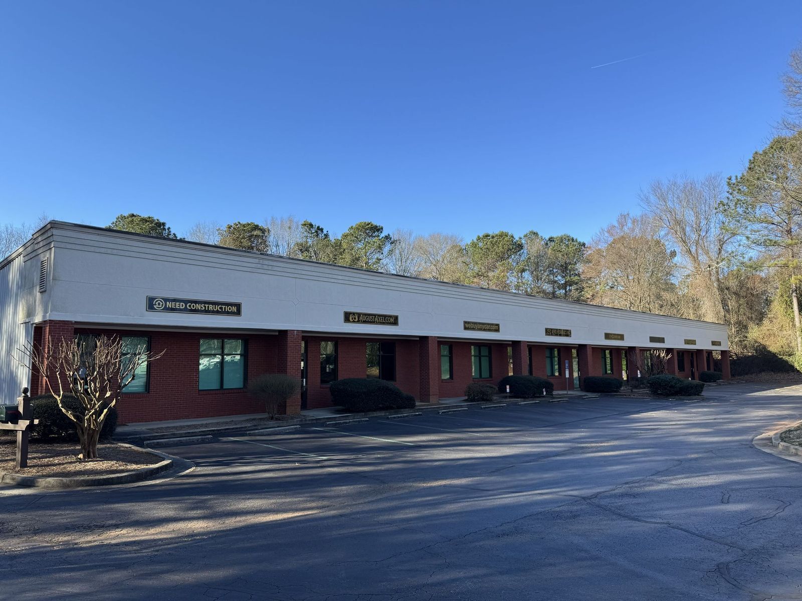 205-219 Fulton Ct, Peachtree City, GA à louer Photo du bâtiment- Image 1 de 7