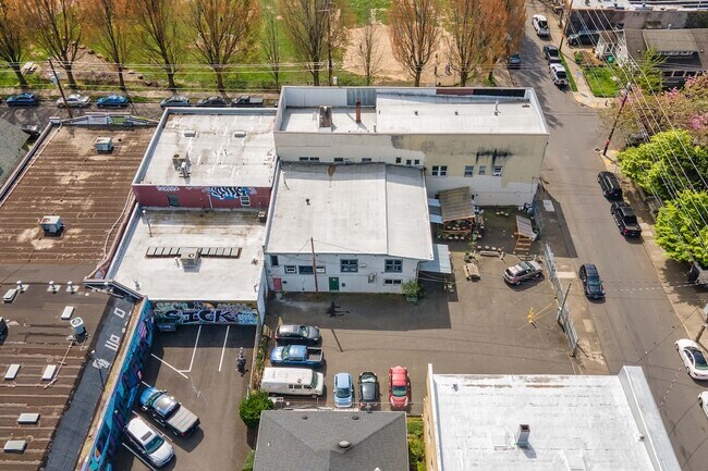 Plus de détails pour 3425 SE Yamhill St, Portland, OR - Bureau à vendre