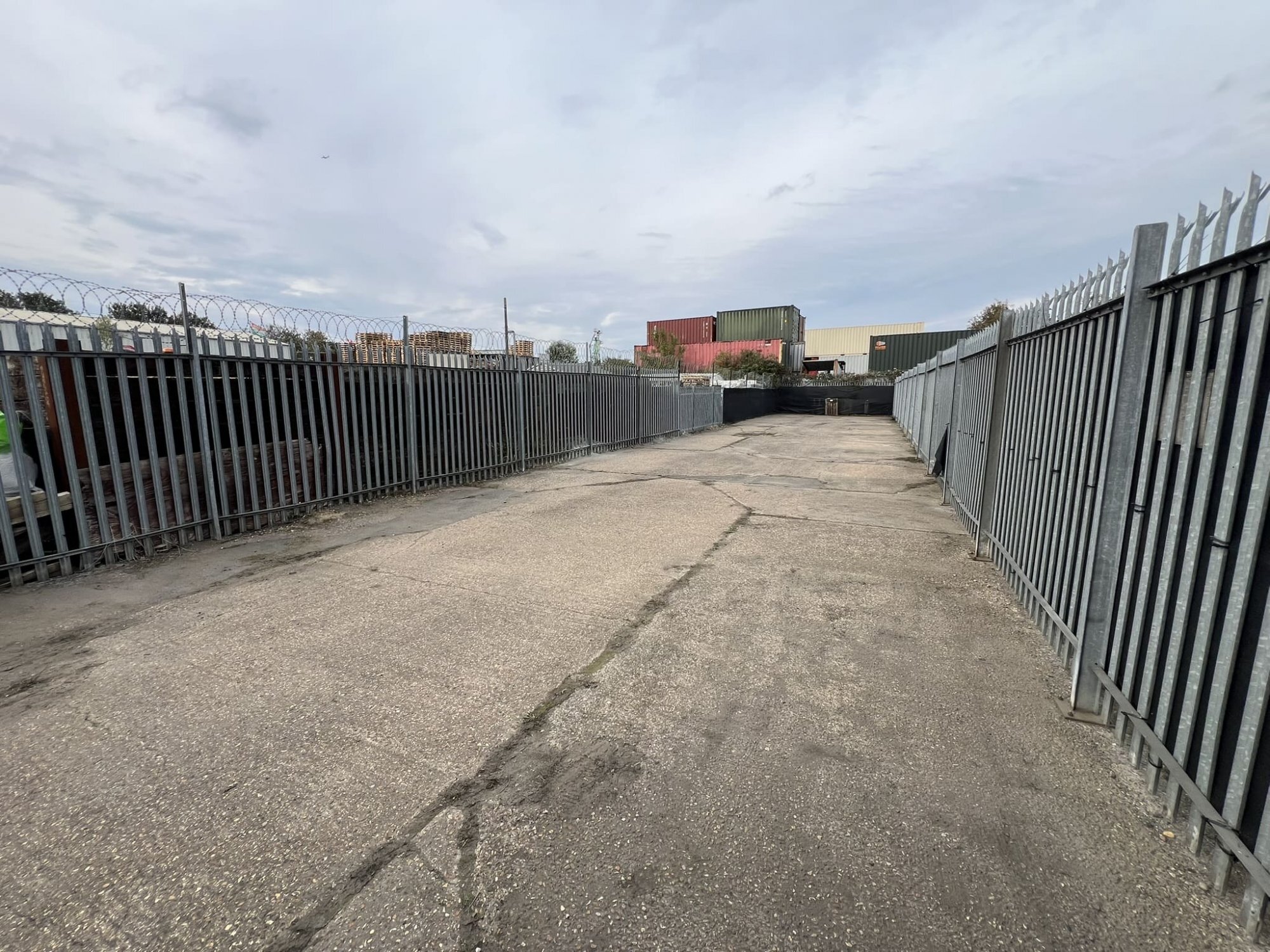 Askew Farm Ln, Grays à louer Photo principale- Image 1 de 4