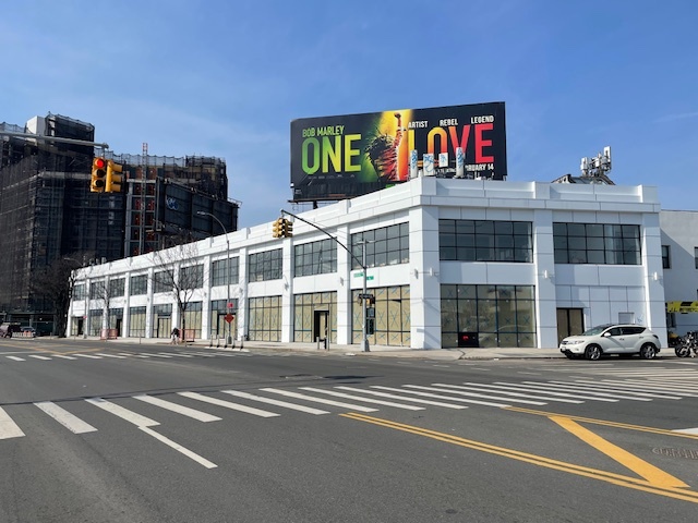 45-01 Northern Blvd, Long Island City, NY for sale - Building Photo - Image 2 of 21