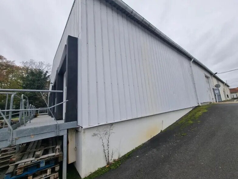 Flex dans Vertou à louer - Photo du bâtiment - Image 2 de 5