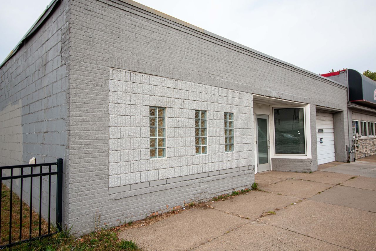 2626 Central Ave NE, Minneapolis, MN for sale Building Photo- Image 1 of 12
