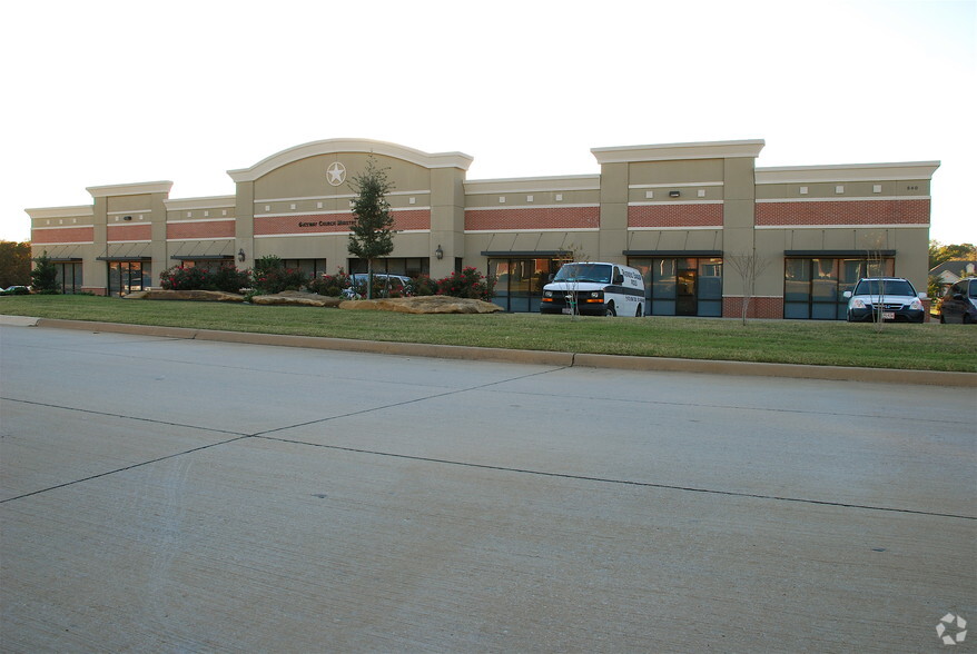 540 S Nolen Dr, Southlake, TX for lease - Primary Photo - Image 1 of 11