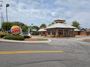 890 N Main St, Alpharetta, GA for lease Building Photo- Image 1 of 4
