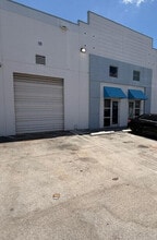2355 NW 70th Ave, Miami, FL for lease Building Photo- Image 2 of 14