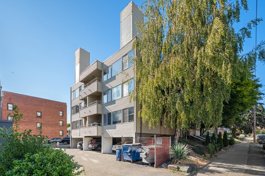 7919 Wallingford Ave N, Seattle, WA à vendre - Photo du bâtiment - Image 3 de 23
