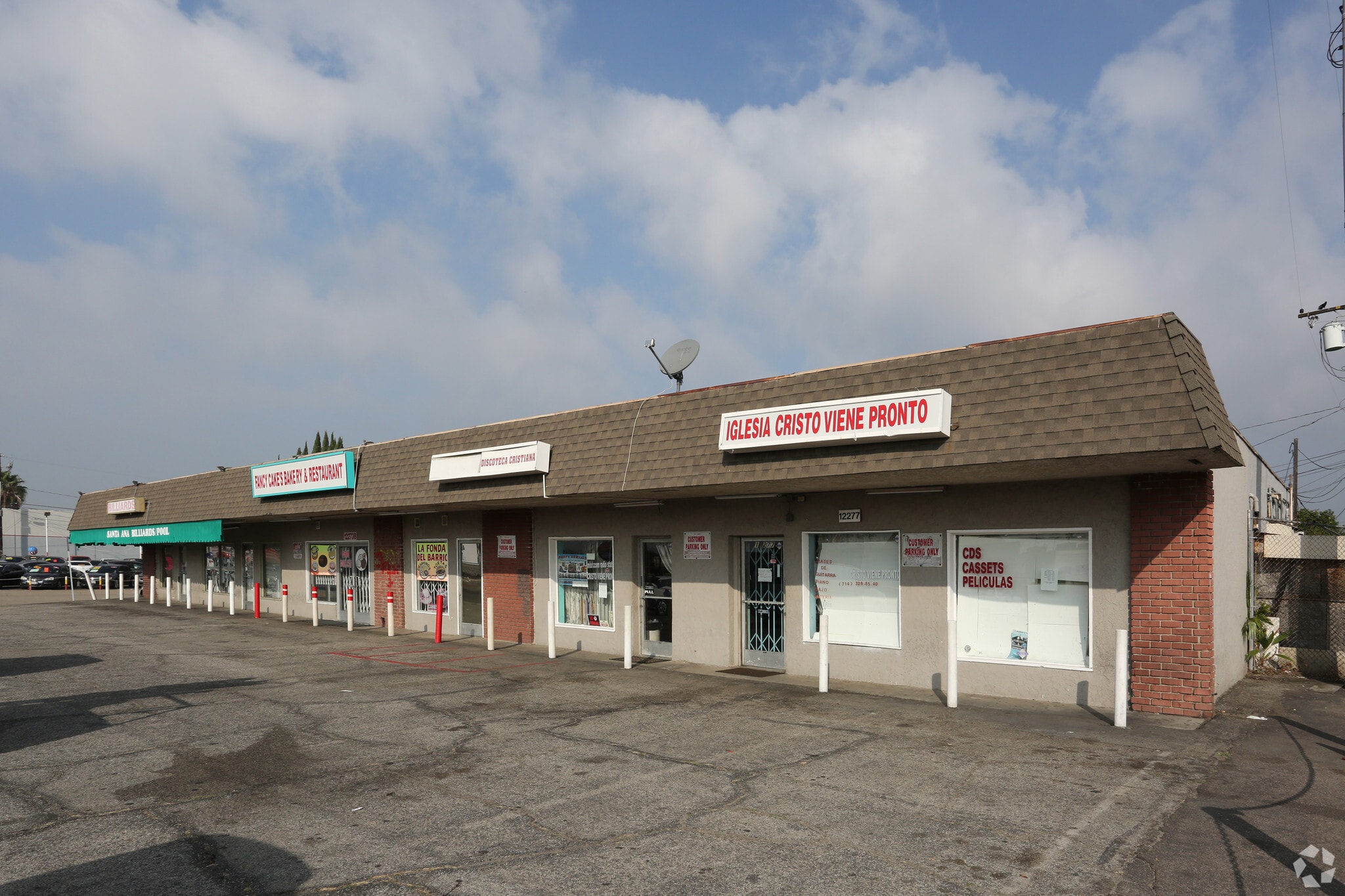 12277-12277 Westminster Ave, Santa Ana, CA for lease Primary Photo- Image 1 of 16