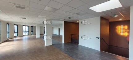 4 Avenue De Montmartin, Corbas for sale Interior Photo- Image 1 of 31